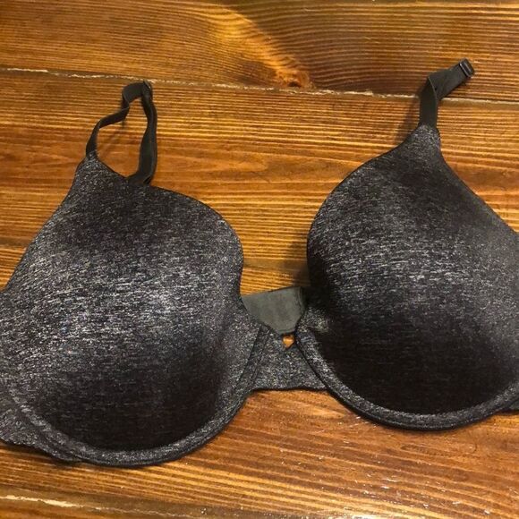 Victoria’s Secret Uplift Semi Demi Bra - Picture 1 of 3